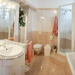 Varazsfeszek Vendeghaz 펜션 *